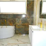 Luxury Due Palme Patio & Bath Нардо