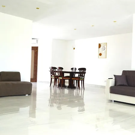 Luxury Due Palme Patio & Bath * Нардо